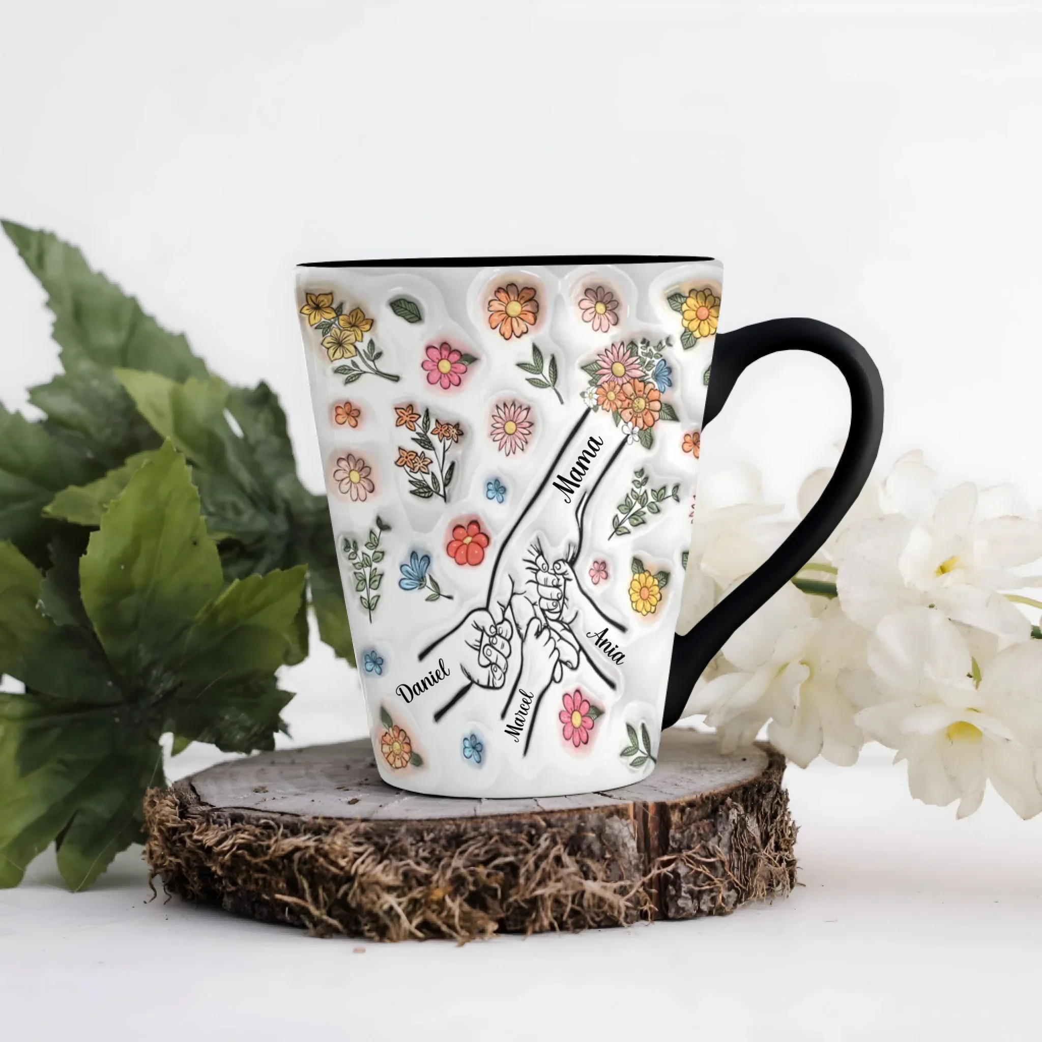 Hrnek pro rodinu - ruce na rozkvetlé louce - Latte Hrnek (300ml) - Černý