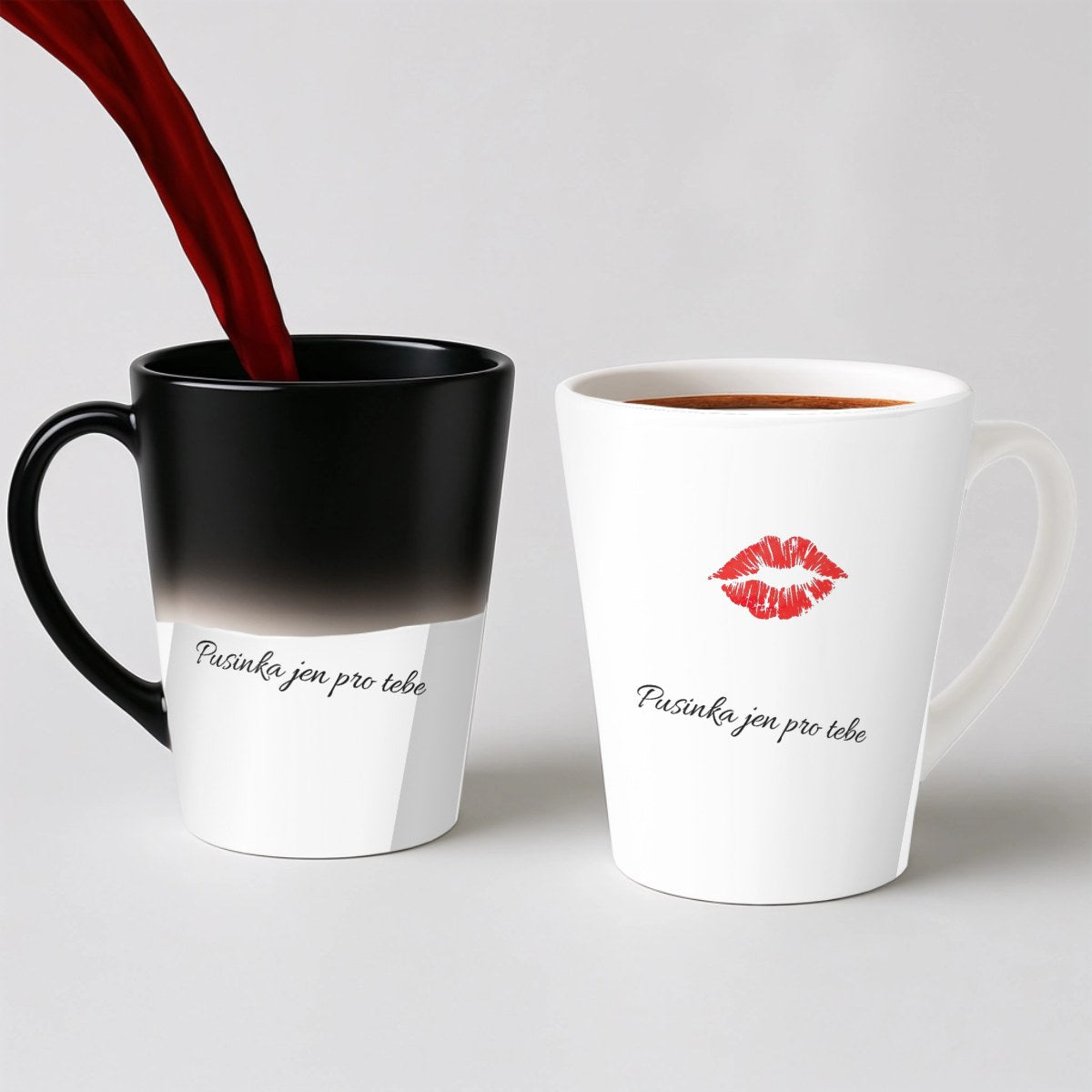 Hrnek s otiskem vašich rtů - Latte Hrnek (300ml), Magický (měnící barvu)